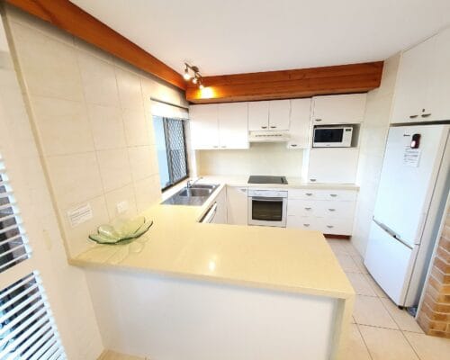 deluxe-2-bedroom-accommodation-unit-11-(13)