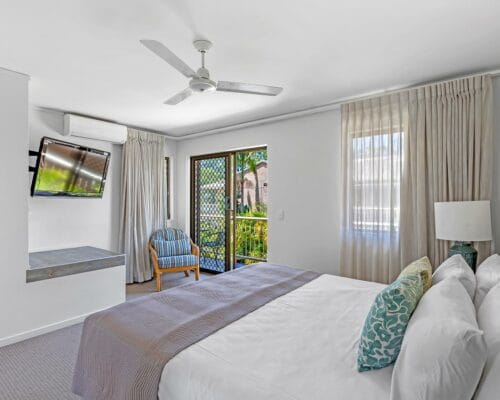 noosa-2-bedroom-deluxe-new-unit-3-(3)