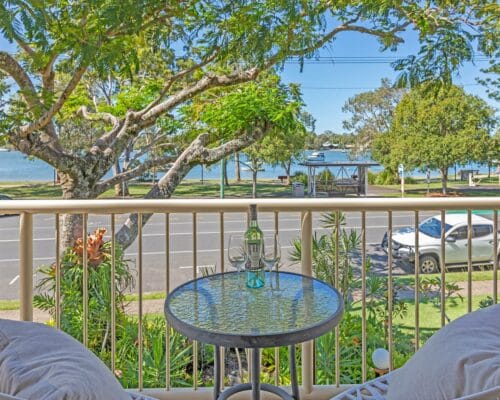 noosa-2-bedroom-deluxe-new-unit-6-(2)